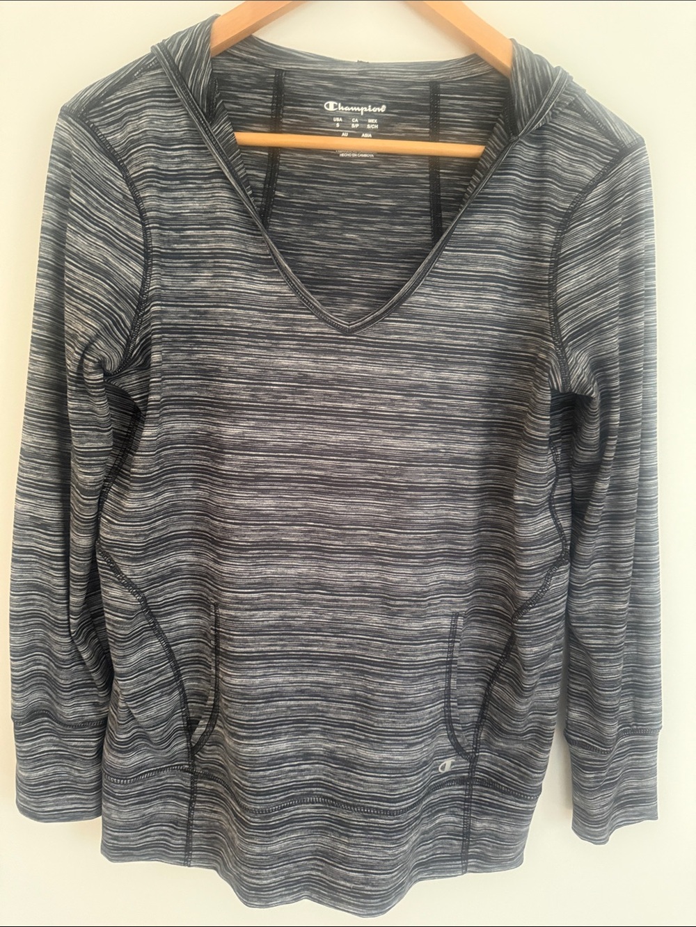 Champion Woman Gray Athletic Running Pullover Hoodie Pouch Pocket Top Jacket S
